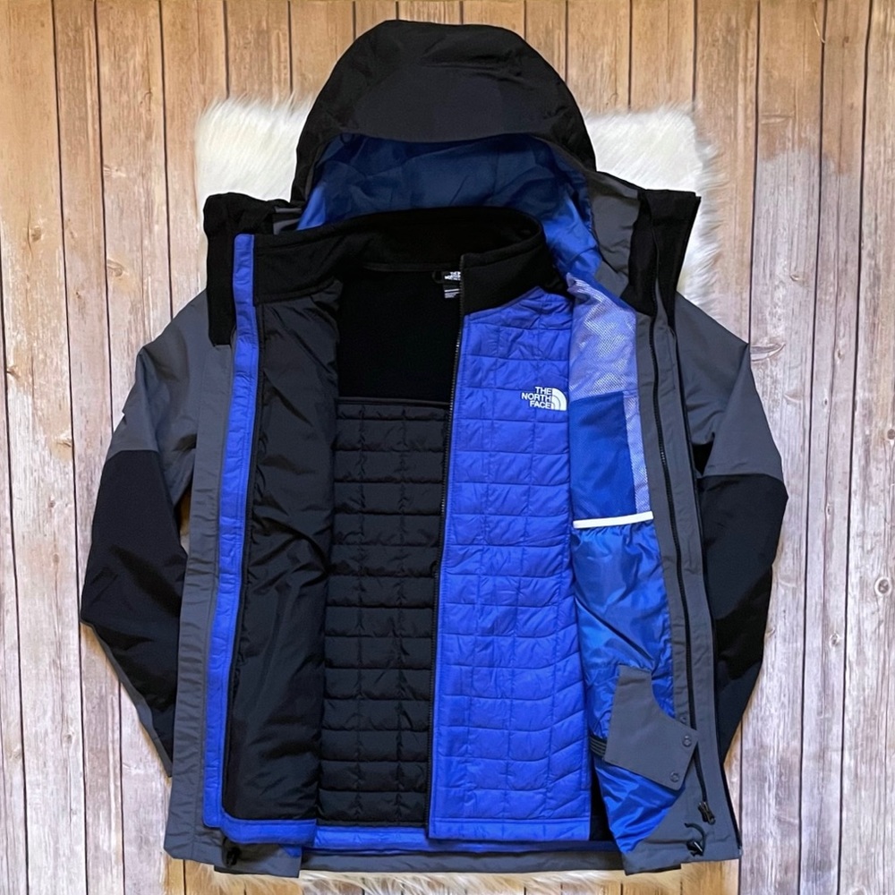 The North Face Men's 3-in-1 Black & Gray Jacket with Blue Liner